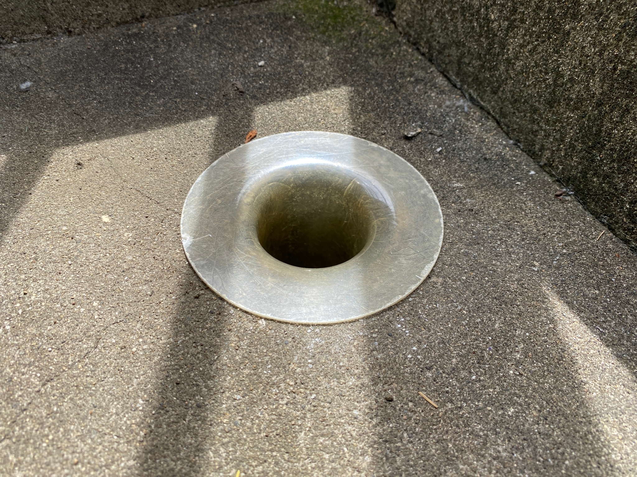 ドレンを取り付け