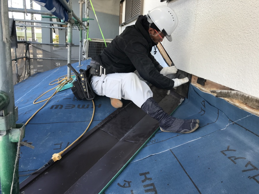谷樋まわりの施工