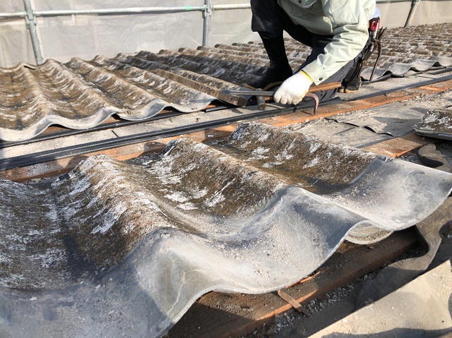 波板セメント瓦　釘