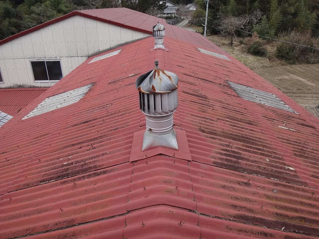 伊賀市　工場スレート屋根雨漏り