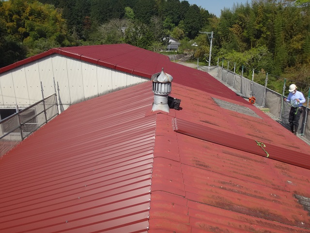 伊賀市スレート屋根金属ルーフカバー工法