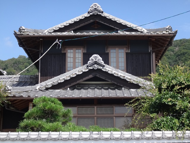 伊賀市　塗り替え後　南側の外壁