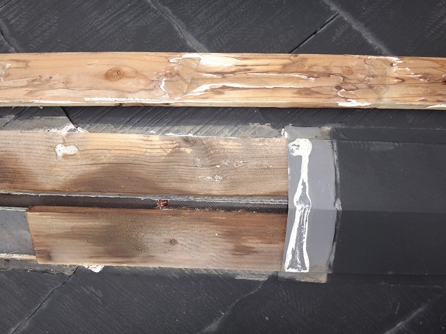 名張市棟下地貫板腐り