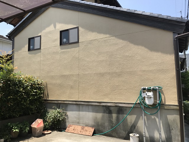 伊賀市　リシン壁　ひび割れ修繕