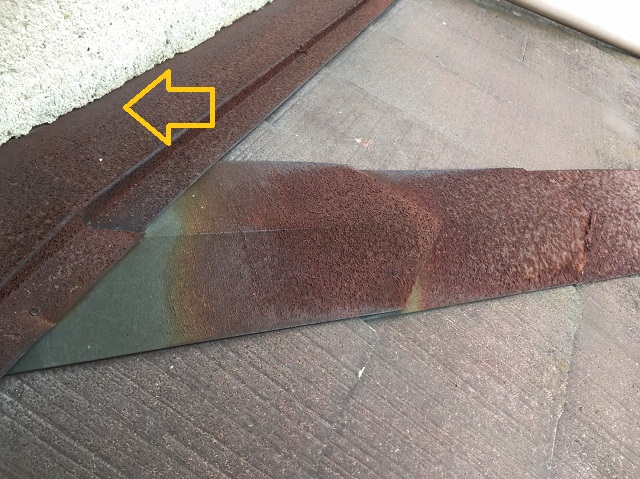 名張市　雨押え　モルタル外壁