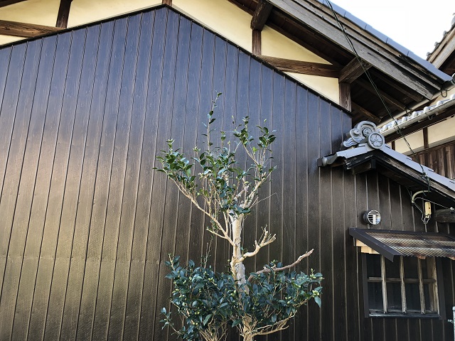 木目調トタンの施工完了
