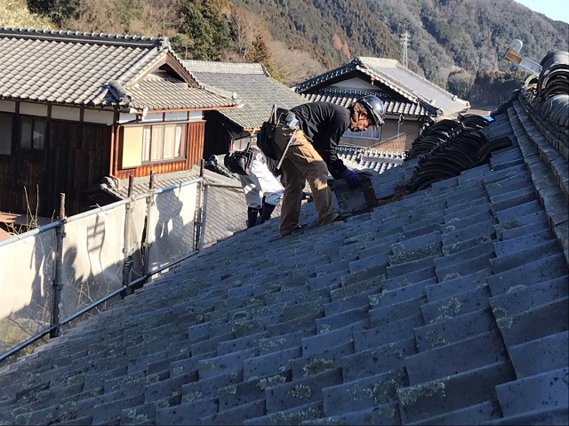 三重県名張市　瓦下ろし