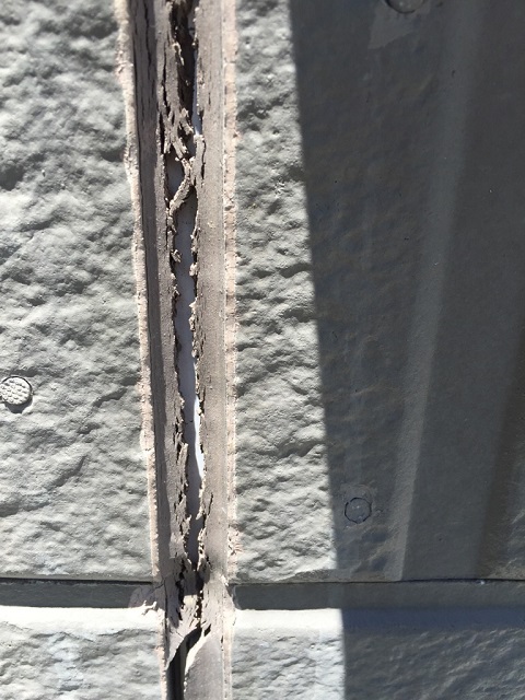 外壁目地シーリング亀裂