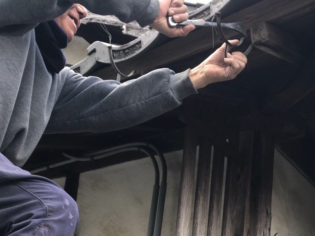 雨どい　撤去　金具