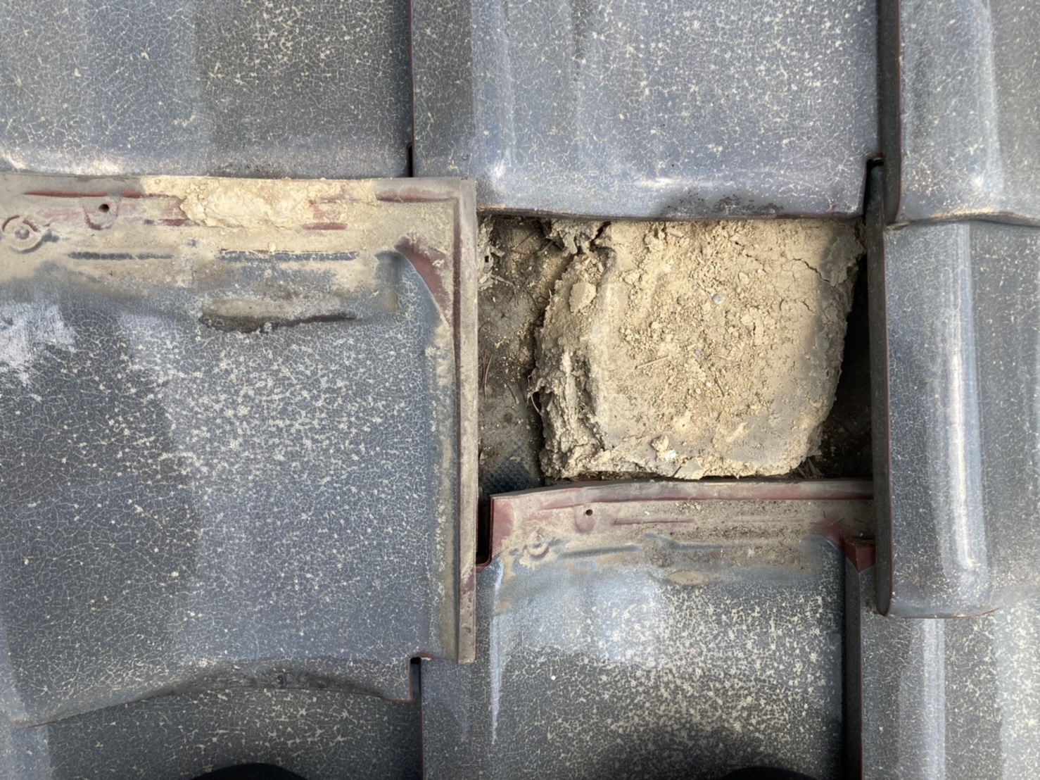 瓦差し替え　ひき