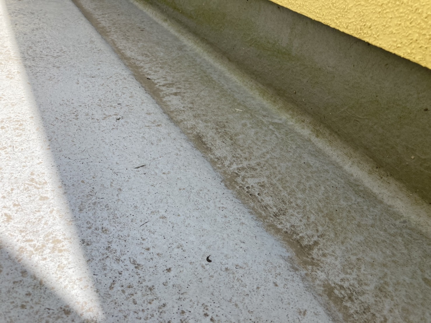 ベランダ　汚れ