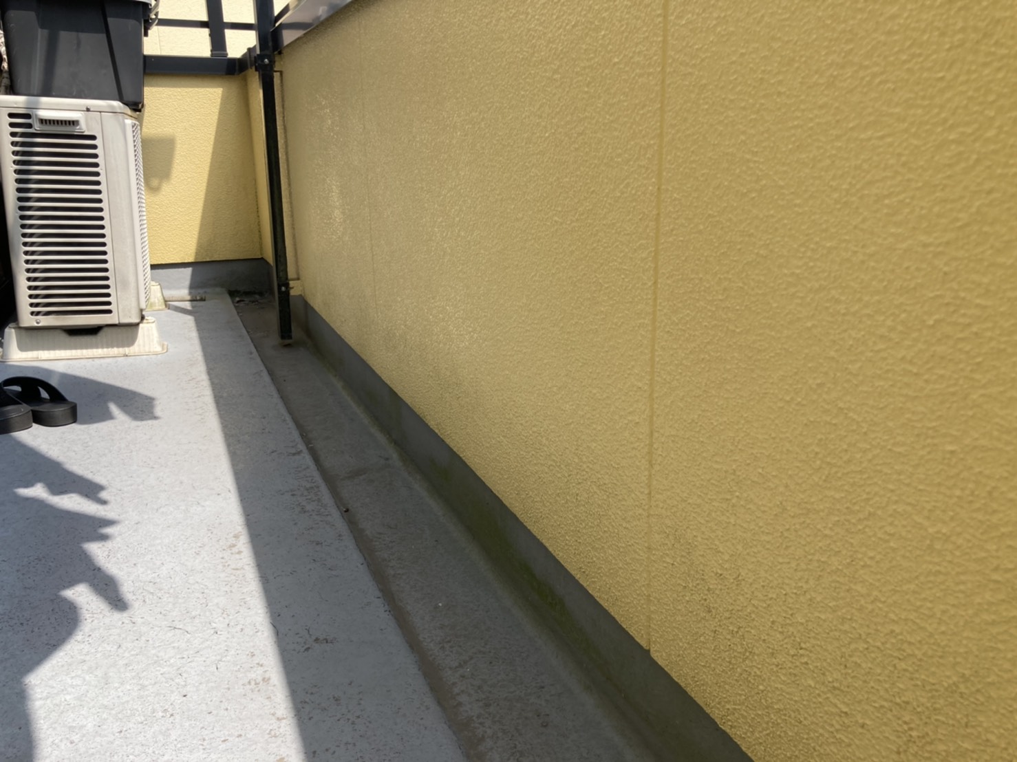 ベランダ　内壁