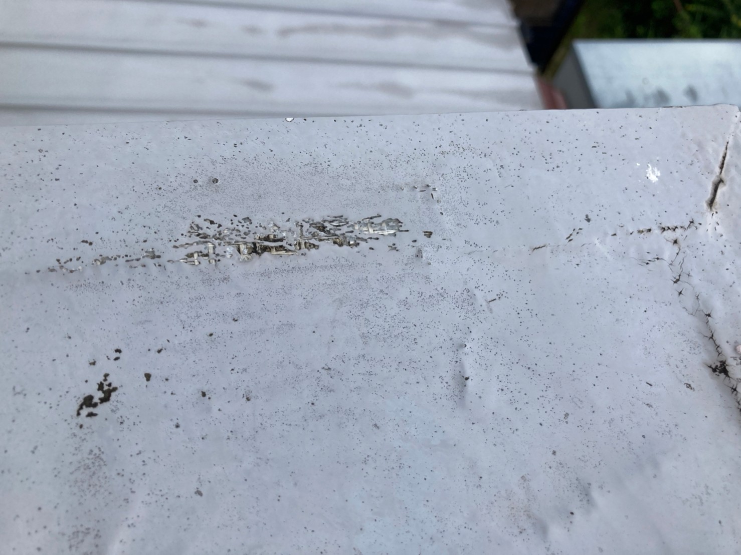 笠木という部分は、防水が薄い為劣化していますね