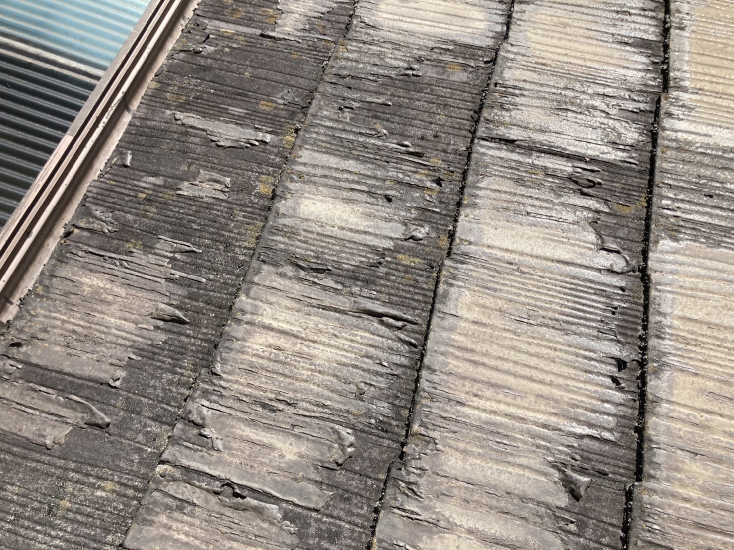 水性の屋根塗料を使っています