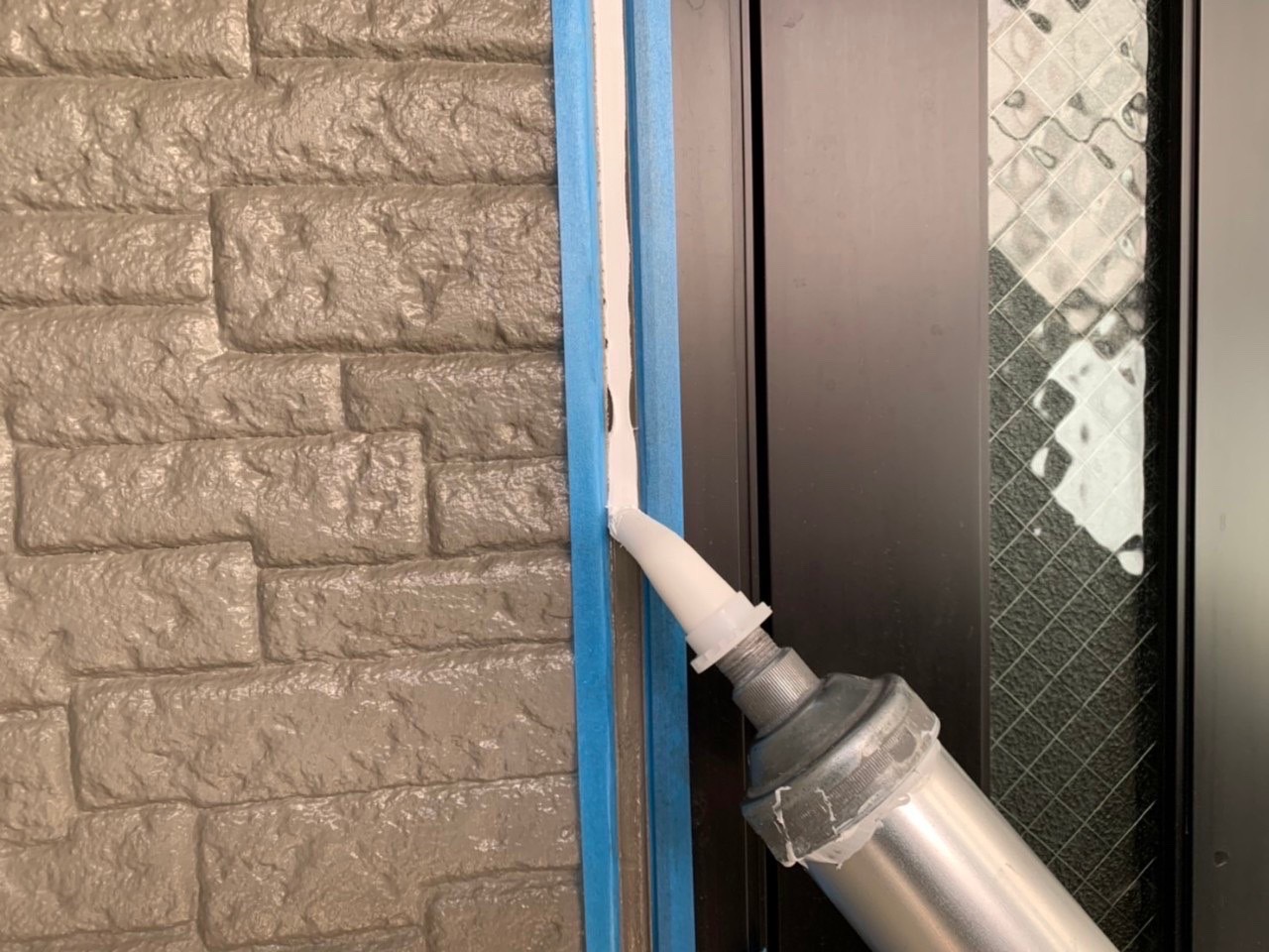 シーリングを新しく充填