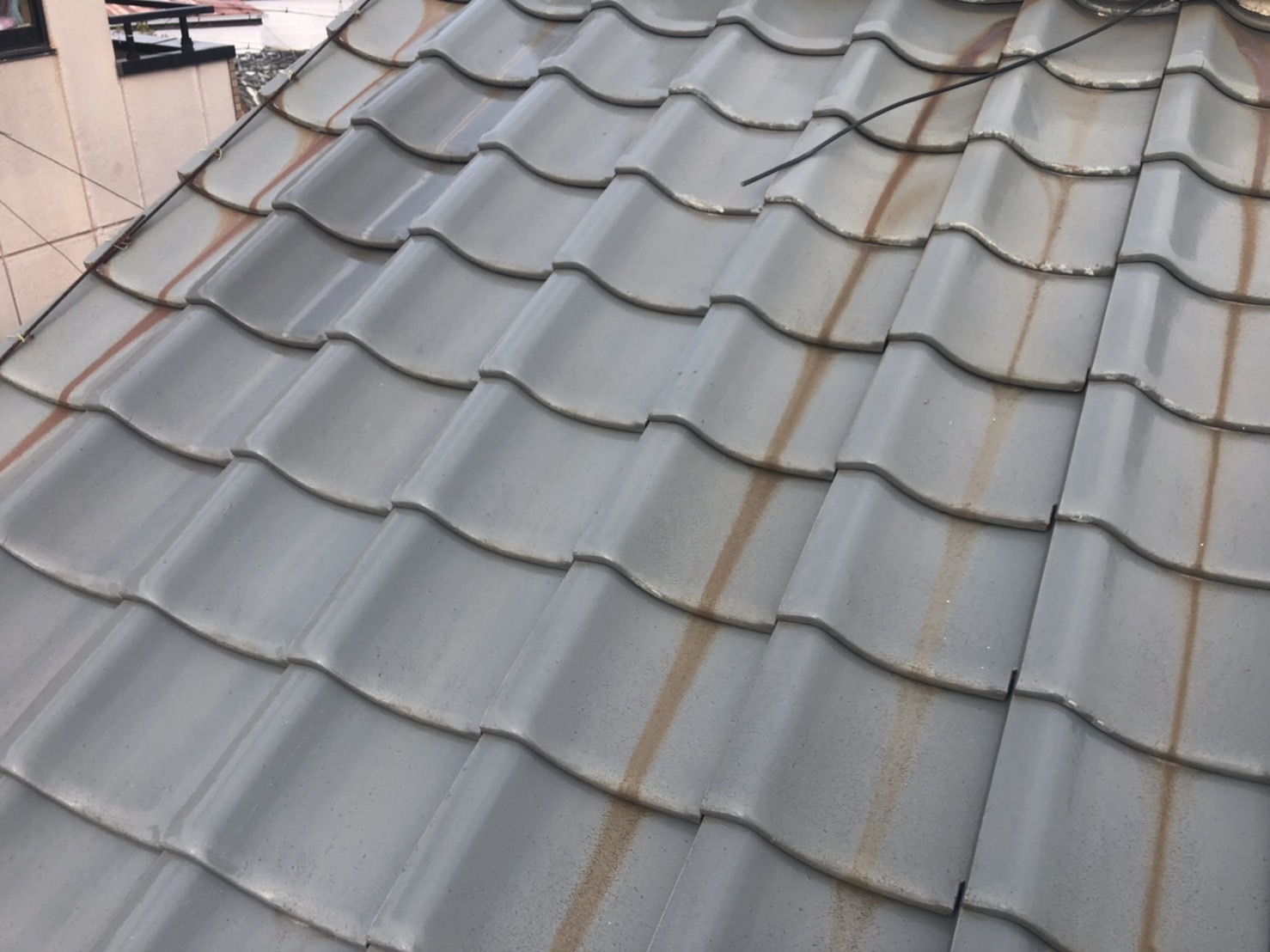 瓦の汚れは一切問題ありません