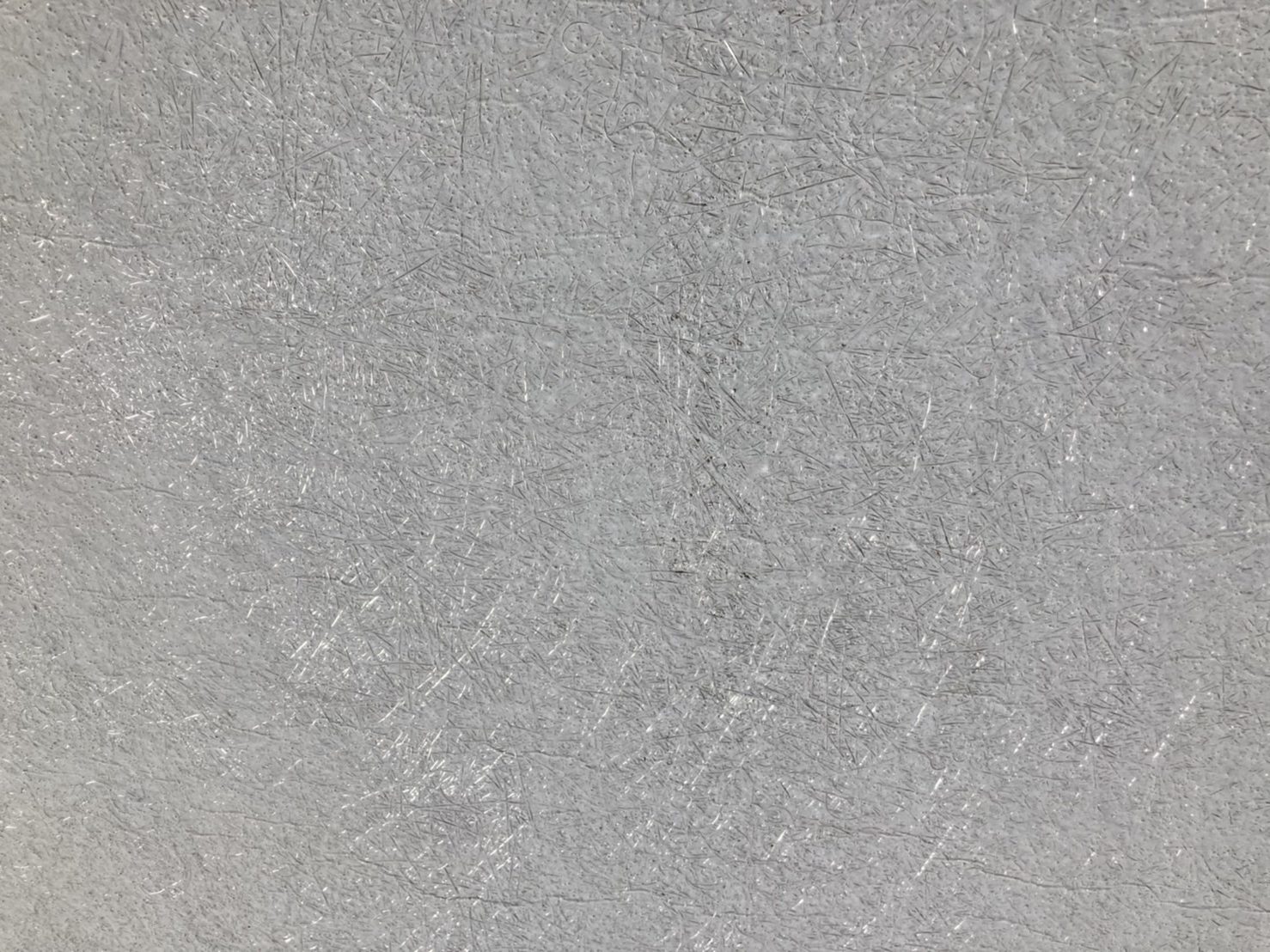 FRP防水の特徴は、ほかの防水よりも硬度が高く、耐久性も高いものです。