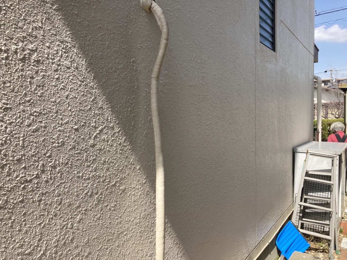 外壁の汚れは気になると思いますが