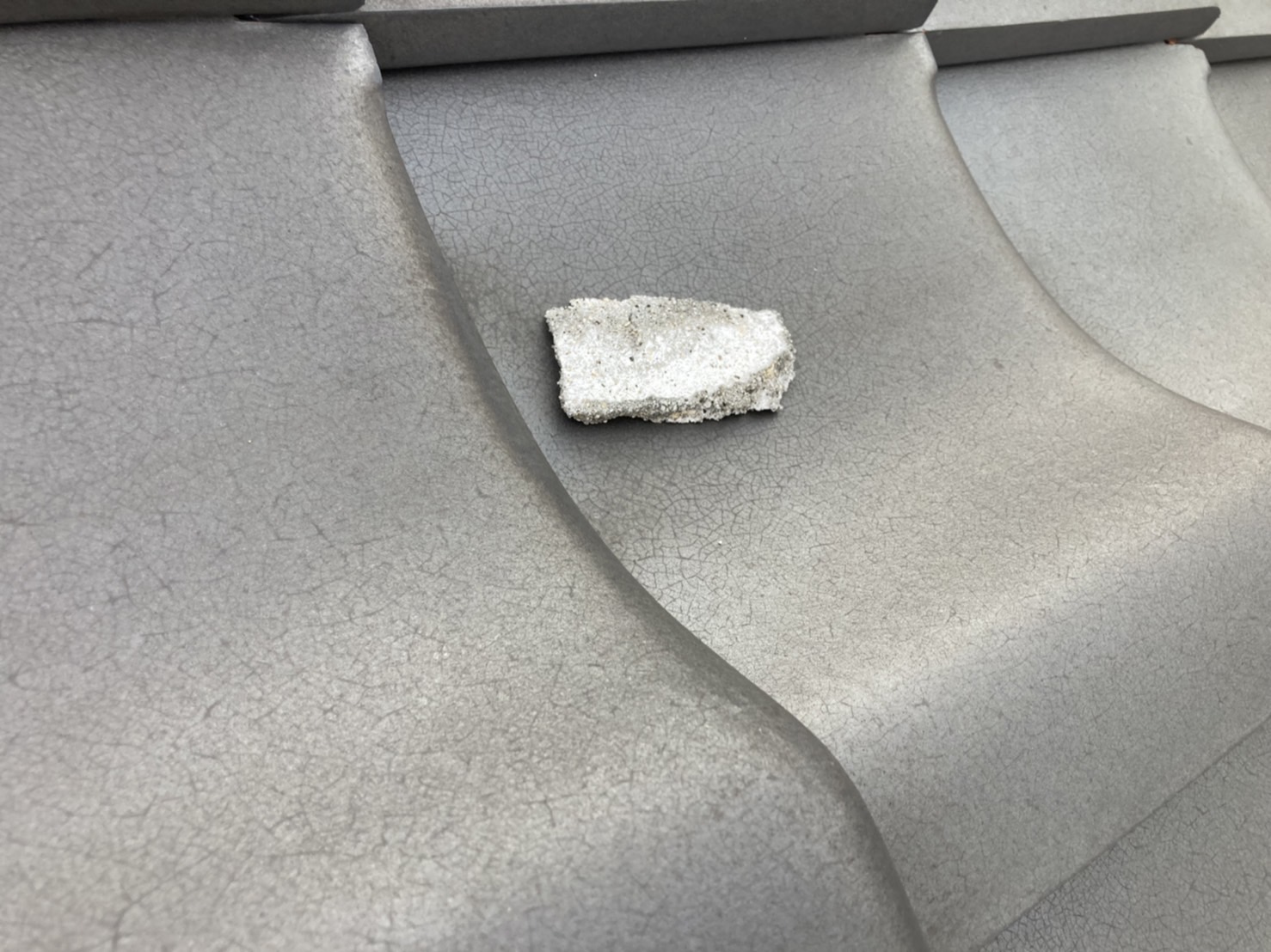 漆喰は屋根から落ちると、かなり危険です！