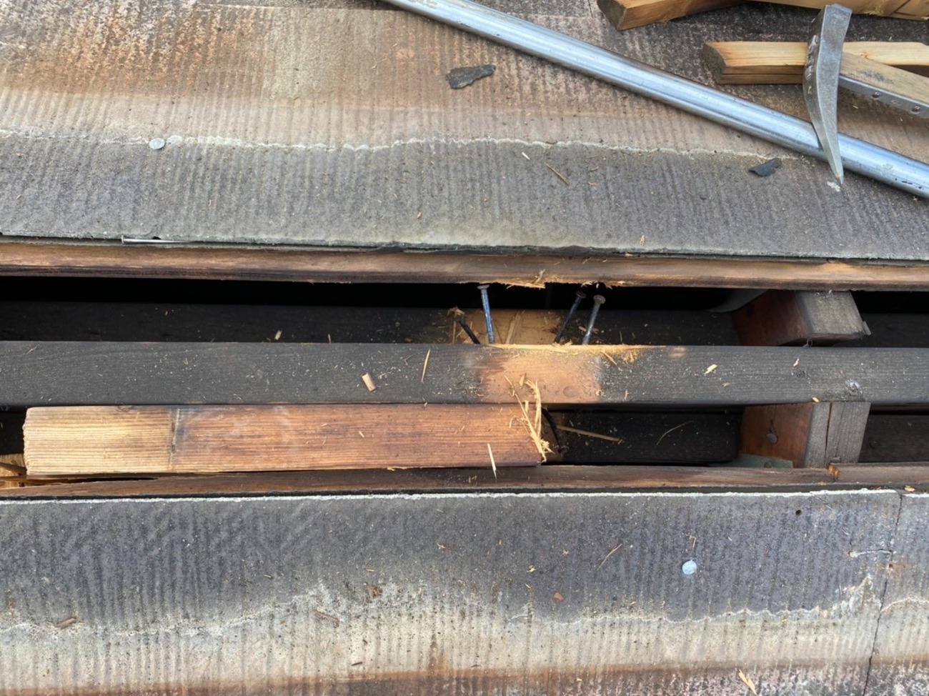 既設の撤去。ここまで劣化してしまいます