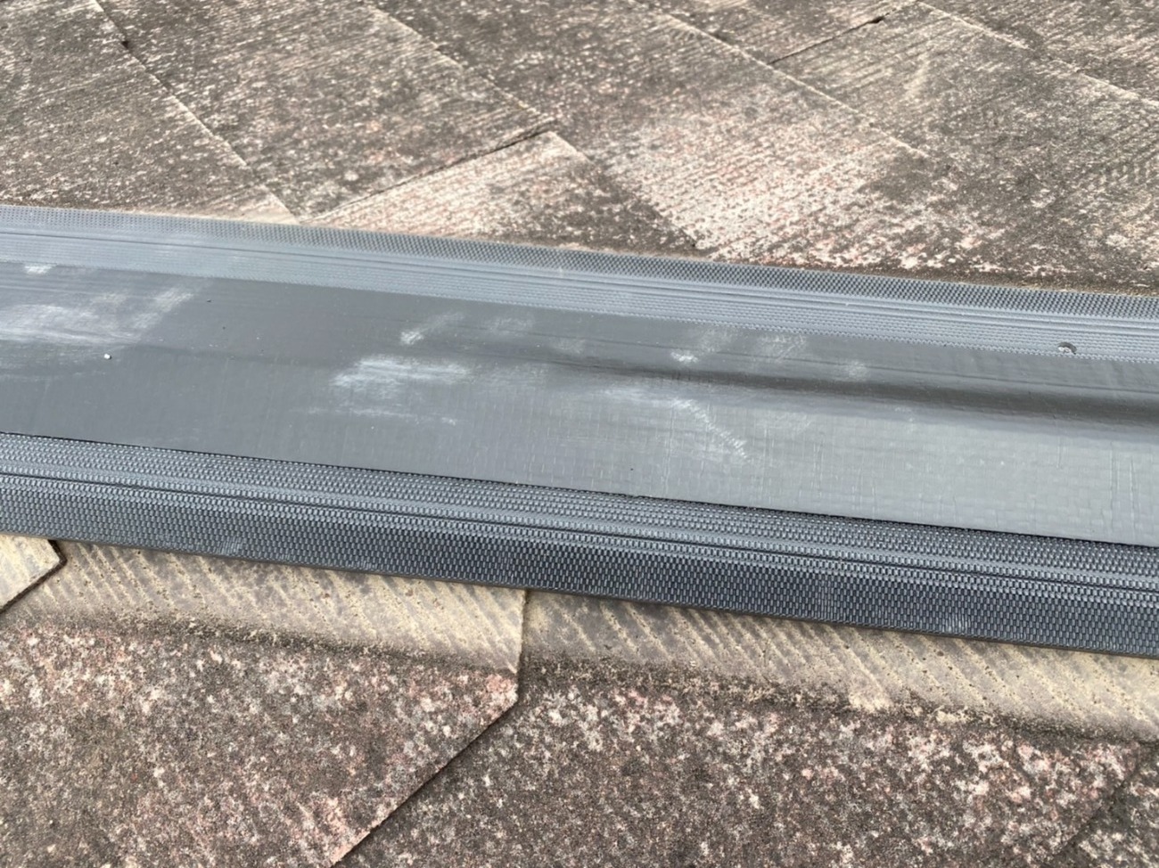 水の侵入を抑えるために様々な工夫をします