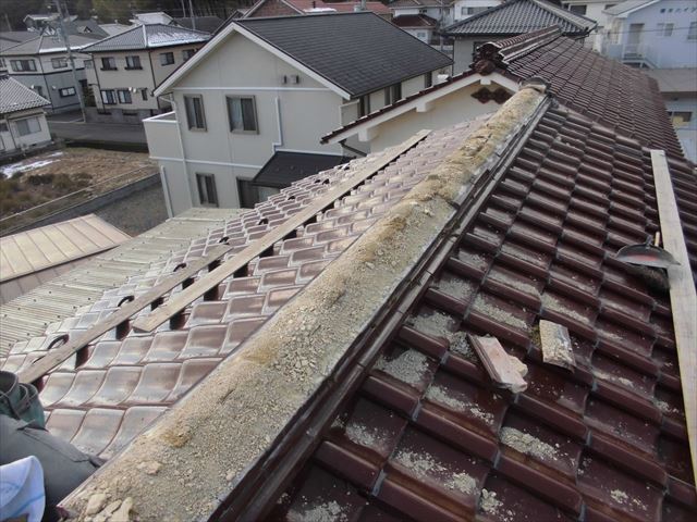 津山市　大崎瓦　棟解体全体