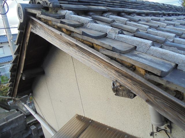 岡山市中区　雨漏り修理　漆喰工事