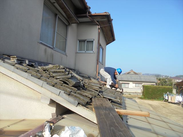倉敷市　瓦撤去
