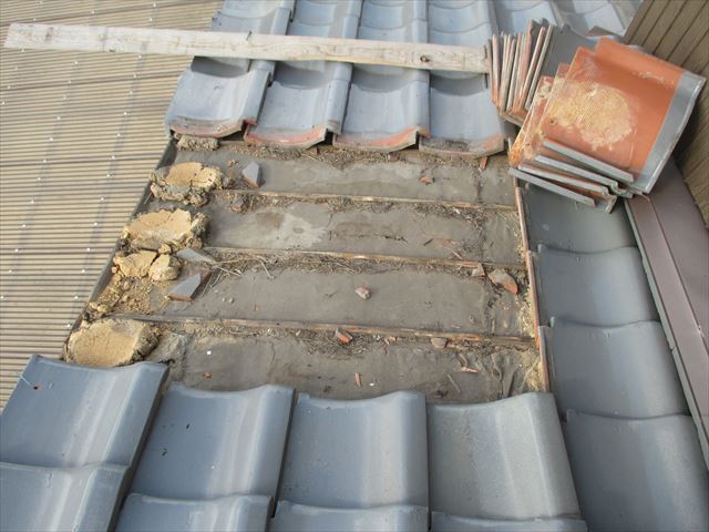 岡山市南区　瓦屋根補修工事　1階漆喰入れ替え工事