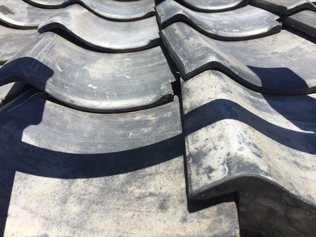 吉備中央町軒瓦欠落　瓦ずれ