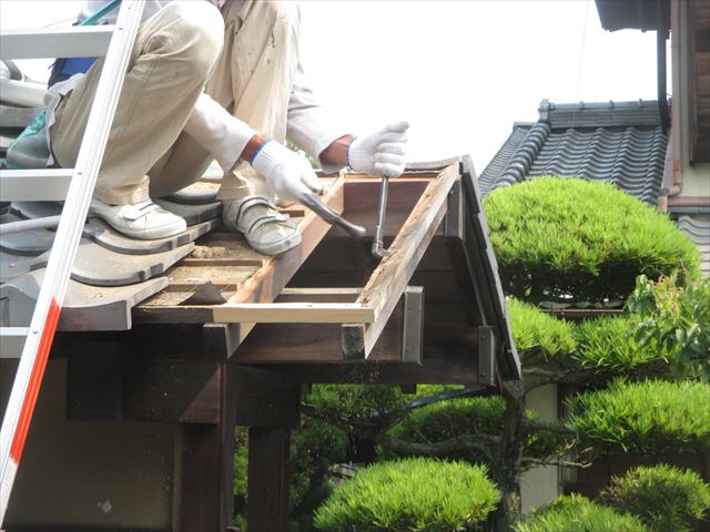 岡山市中区門の瓦補修工事