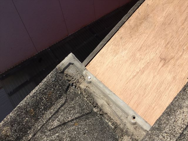 玉野市で袖瓦もどしていきます