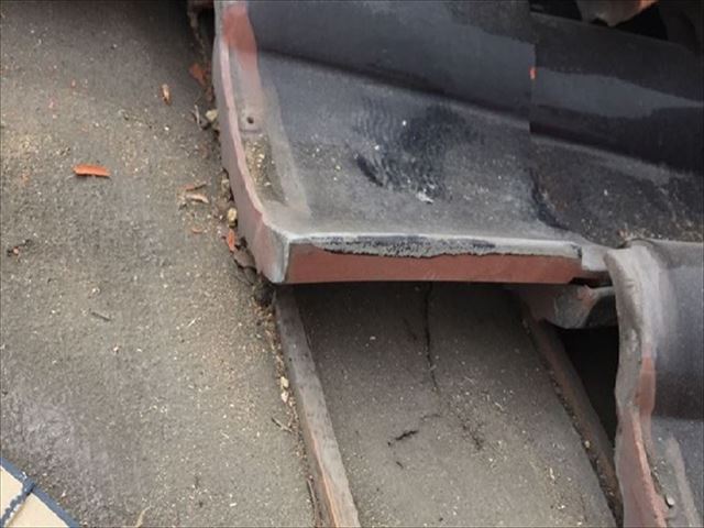 倉敷市雨漏り修理。瓦をめくり点検