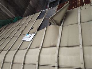 銅板屋根　破損状態②