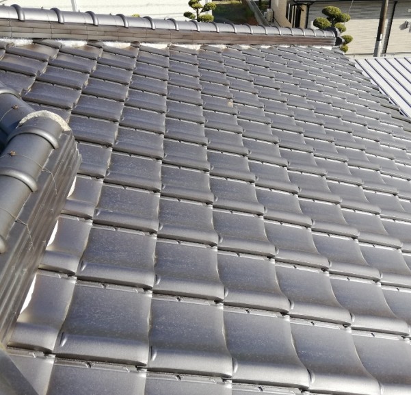 2階瓦屋根はメンテナンス済