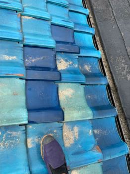 破損瓦　差替え後