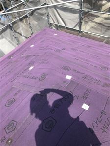 屋根　カバー工法　ルーフィング貼り