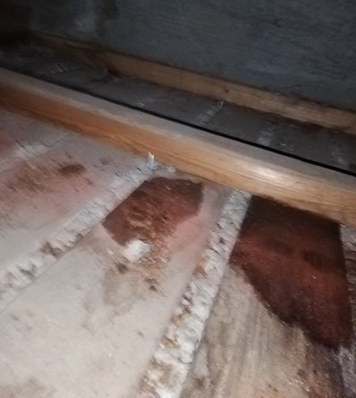 浴室からの水漏れ　天井裏　階下の水漏れ