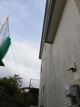 サイディング壁　塗装剥がれ