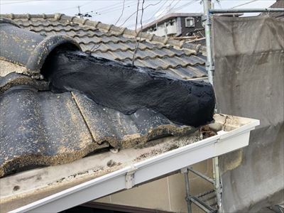 南蛮漆喰　棟積み直し