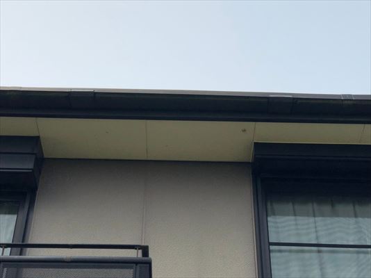 雨樋割れ　一部補修