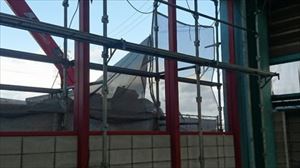 工場　腰ブロック組積　鉄骨下地完了