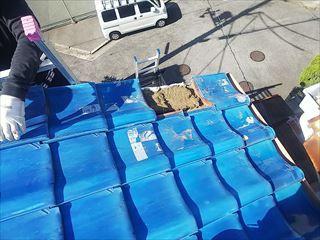 現地調査　瓦破損箇所