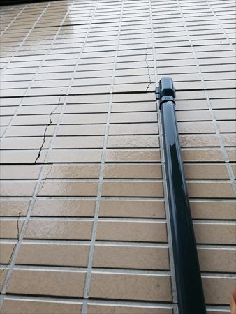 サイディング　クラック