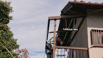 ベランダ波板張替え　撤去後