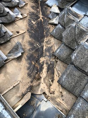 谷樋劣化　交換工事