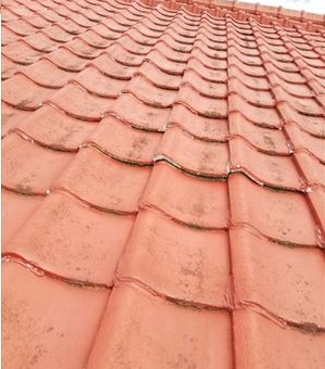 葺き替え工事　セメント瓦　工事前