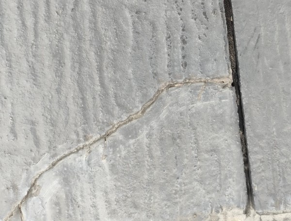 スレートの割れ