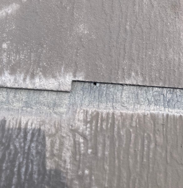 スレートの釘を打ち忘れている