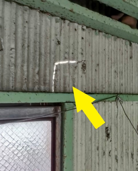 スレート外壁の割れ